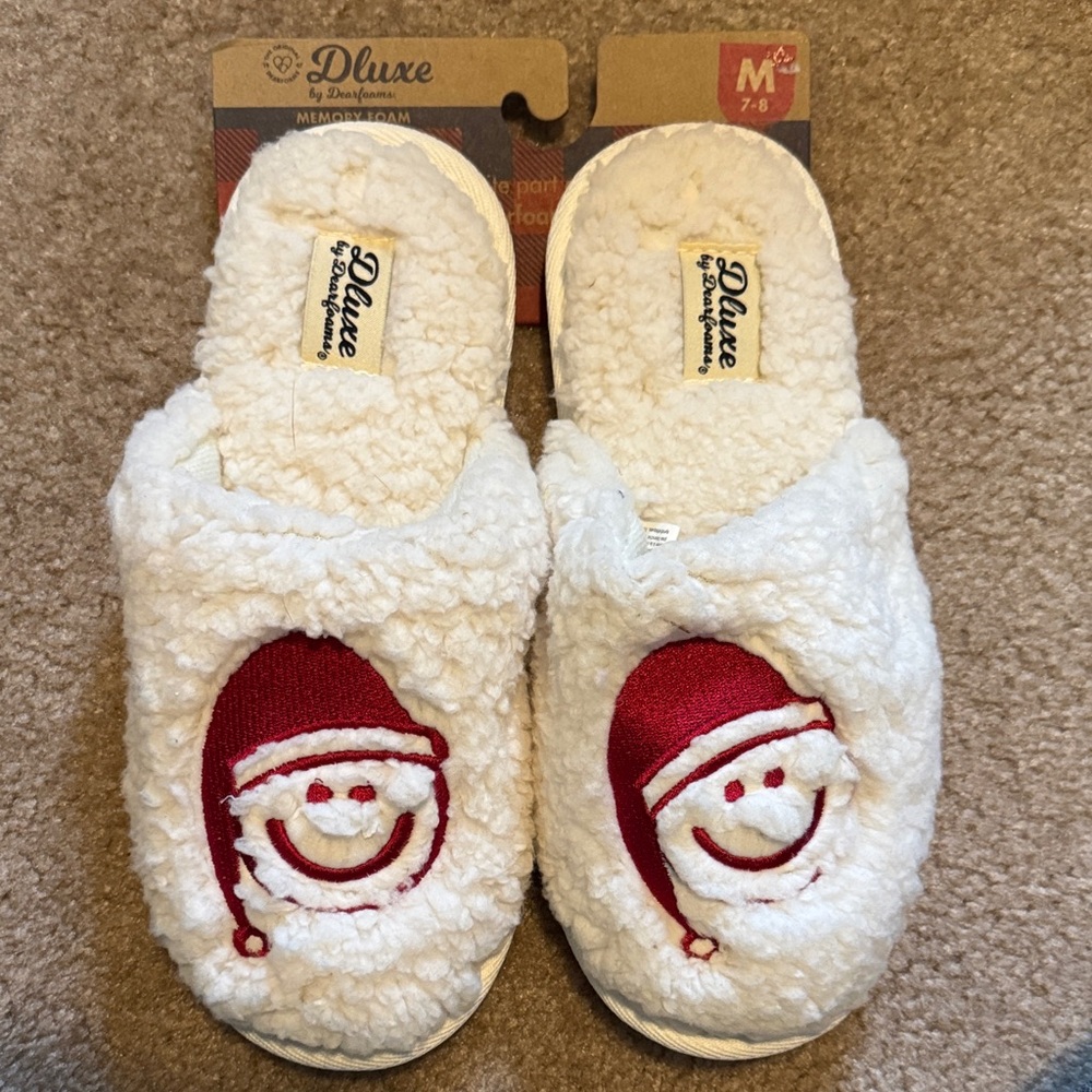 Dearfoams White and Red Smiley Santa Slippers